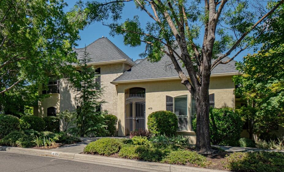  472 Lindsay Lane 
