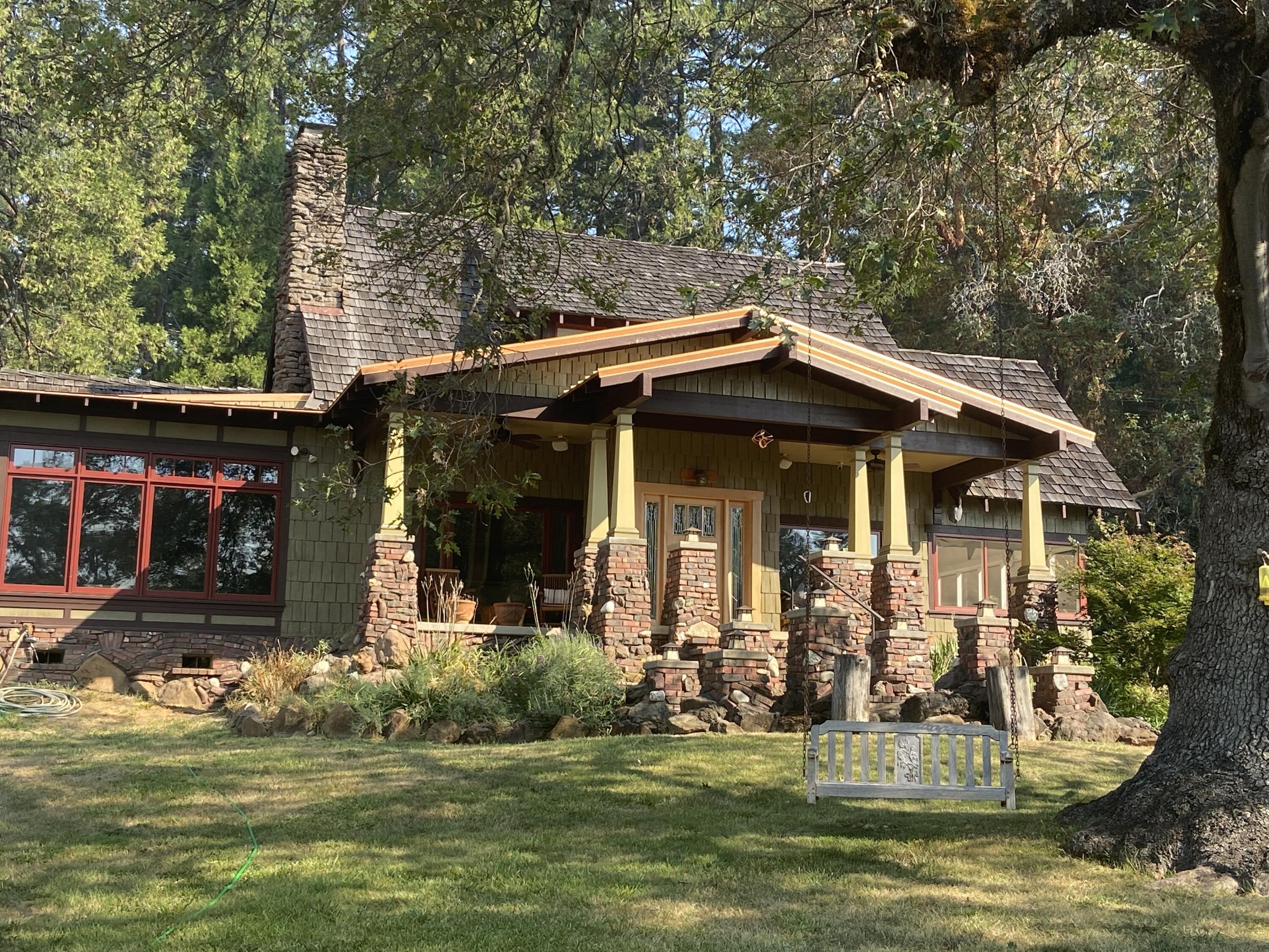  44335 Crater Lake Hwy 