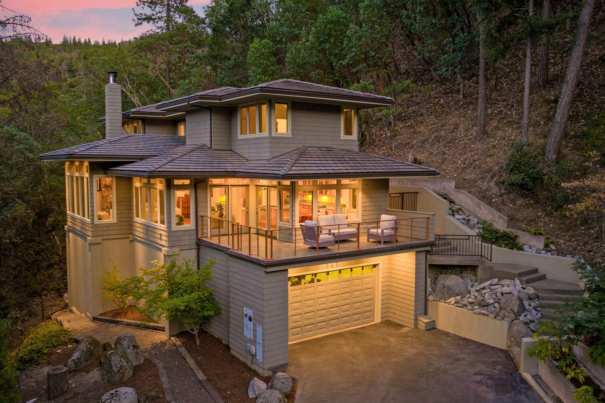  545 Ashland Creek 