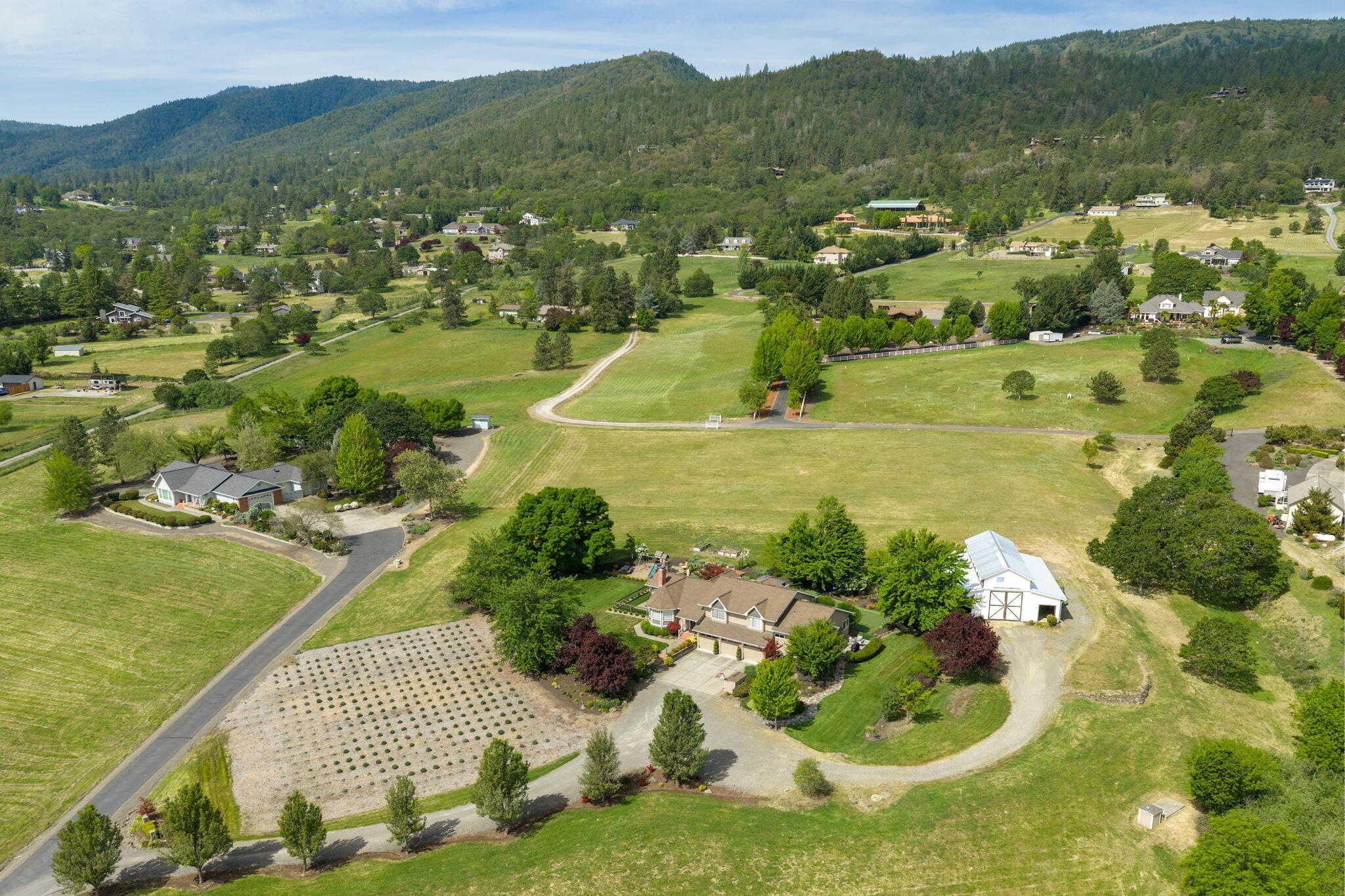  983 Old Stage Rd 