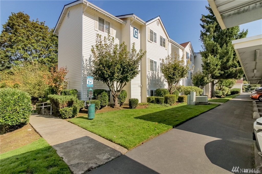 Sold home at 11002 SE Petrovitsky Rd Unit G101 in Renton, Washington
