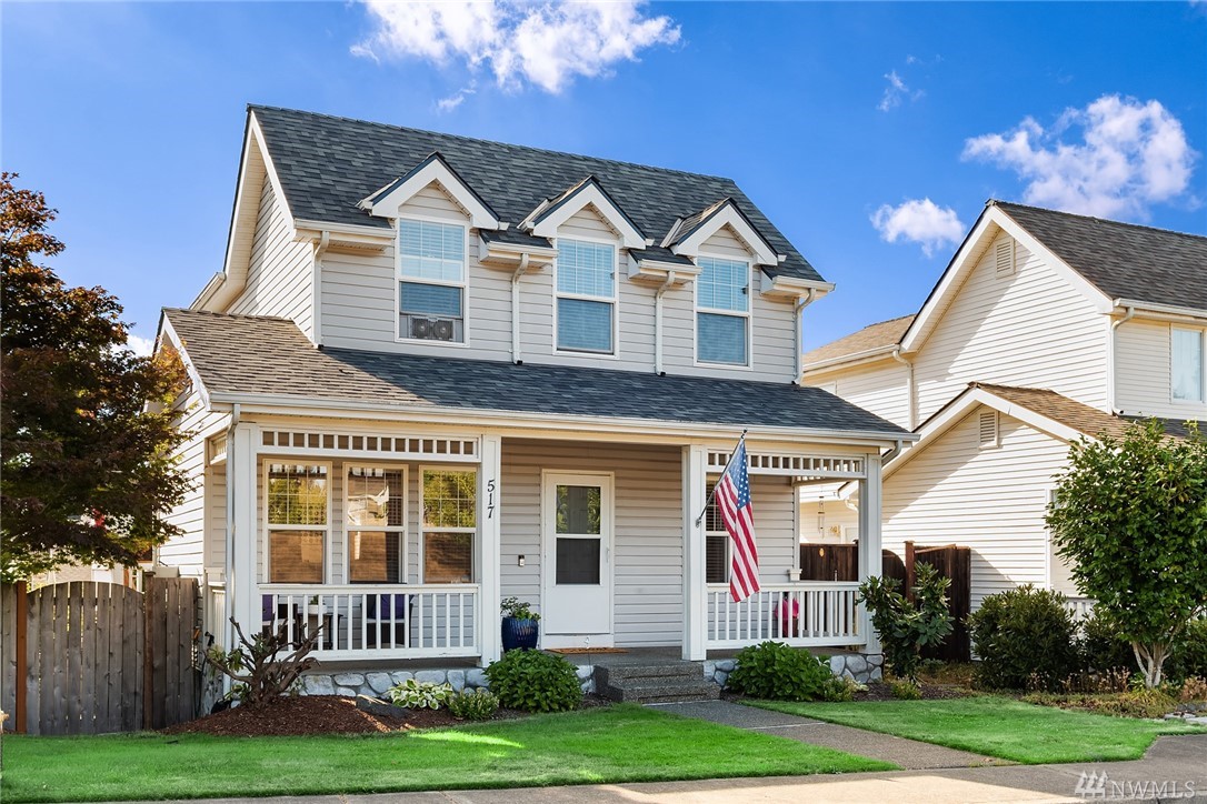 Sold home at 517 Redmond Place NE in Renton, Washington