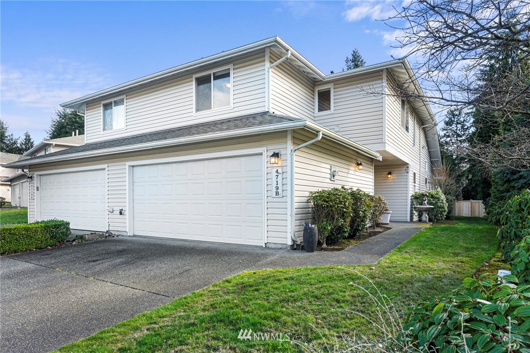 Sold home at 4719 NE 18th Place B in Renton, Washington