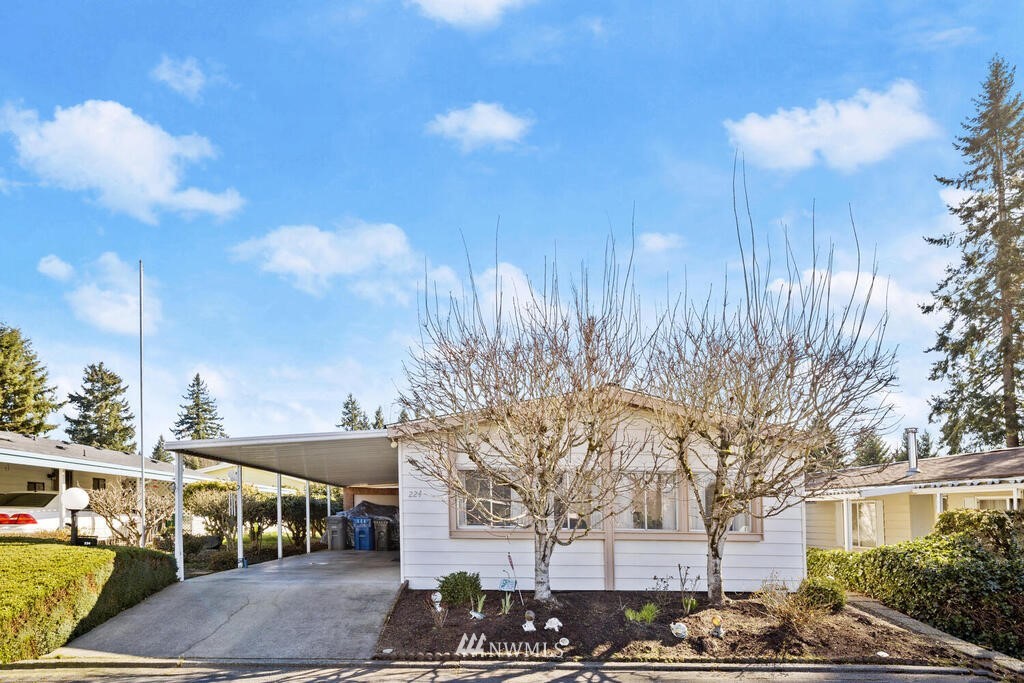 Sold home at 201 Union Avenue SE 224 in Renton, Washington