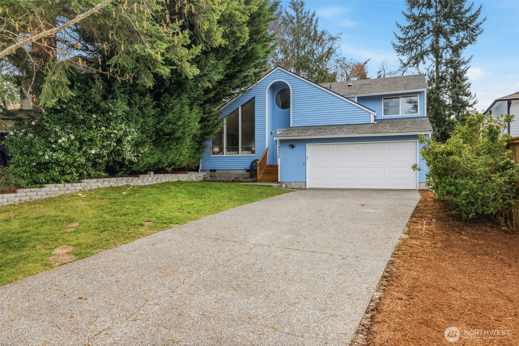 Sold home at 19532 135th Avenue SE in Renton, Washington
