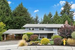 6913 125th Avenue SE, Newcastle, WA